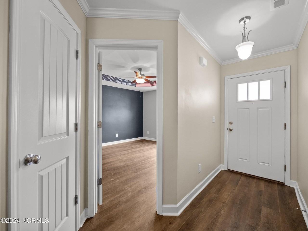 420 Salvo Ct - Photo 3 of 27