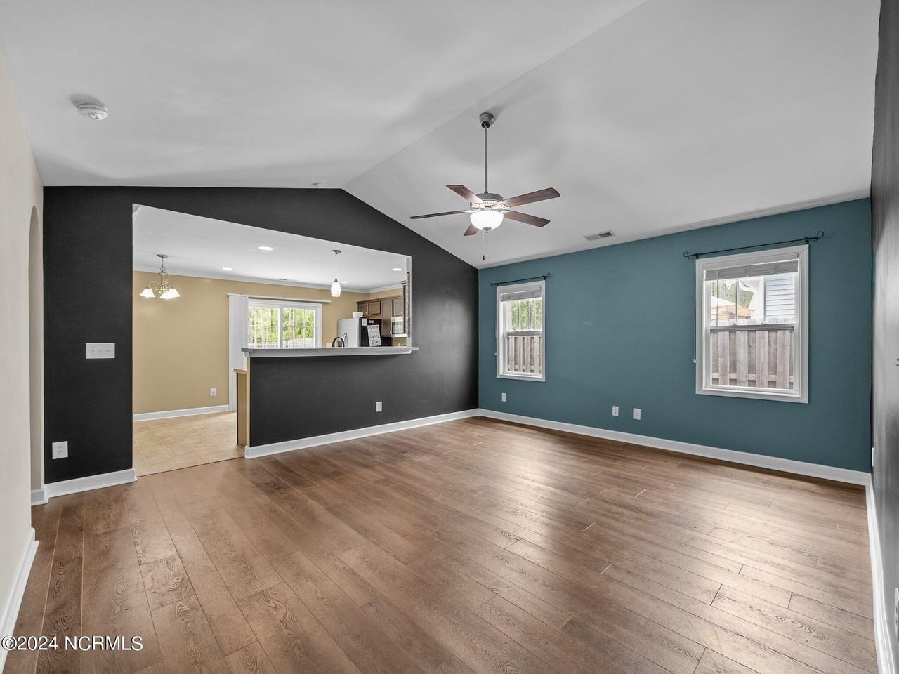 420 Salvo Ct - Photo 4 of 27
