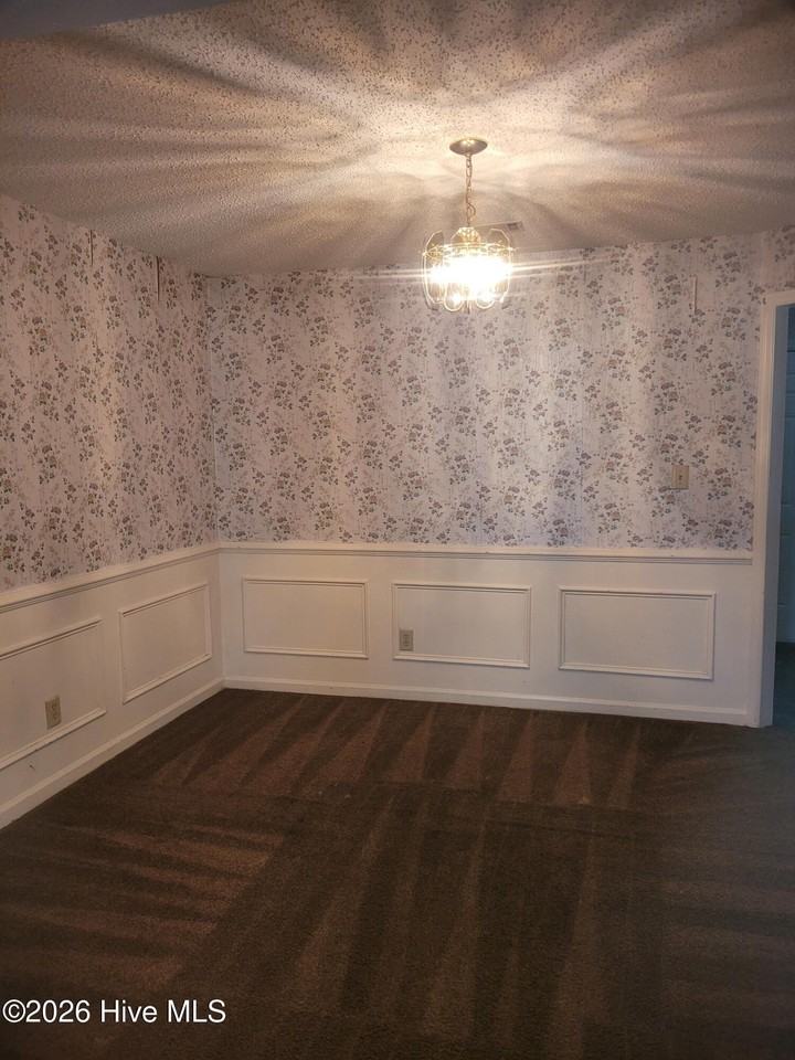 2239 Basswood Dr - Photo 3 of 12