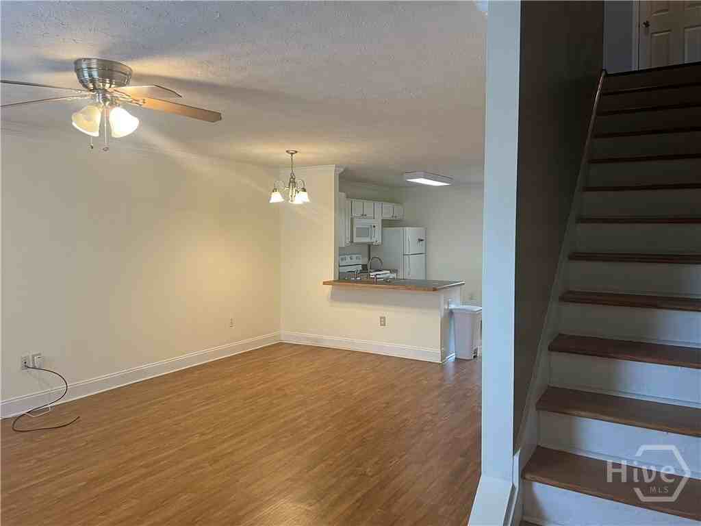 105 Westchester Dr #H6 - Photo 3 of 29