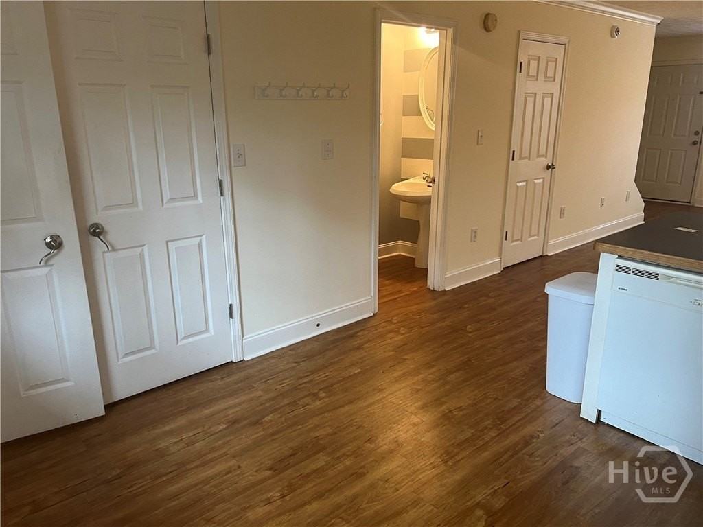 105 Westchester Dr #H6 - Photo 6 of 29