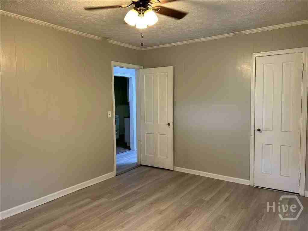 1824 E 39th St - Photo 5 of 10
