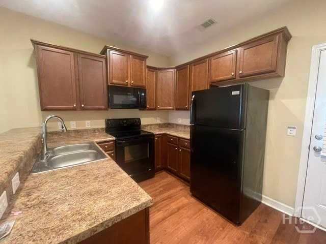 403 Kendal Ct #403 - Photo 7 of 23