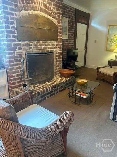 424 E Charlton St - Photo 3 of 25