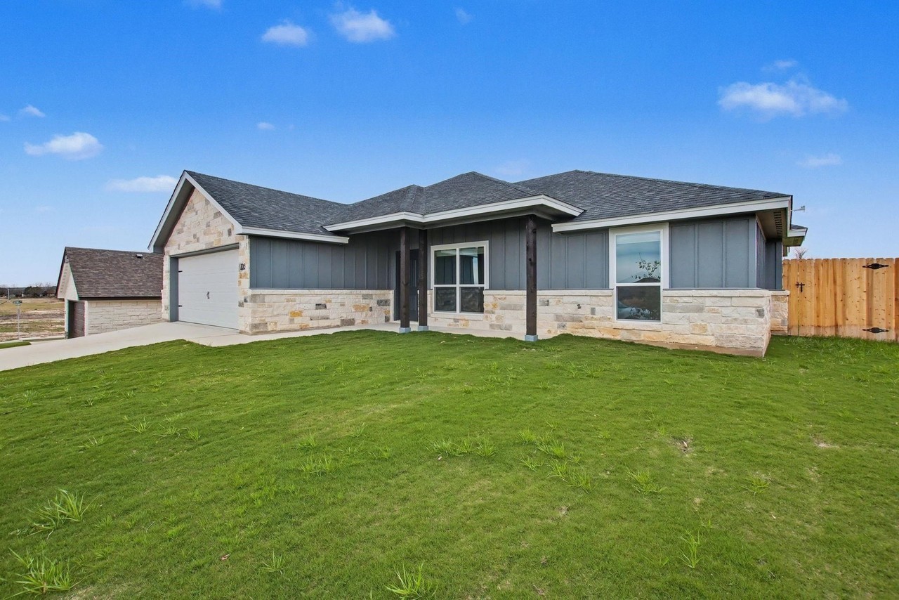 206 Water Well Rd - Photo 2 of 23