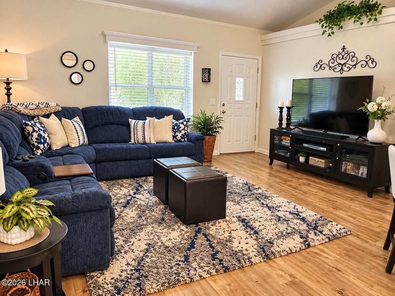 2150 Constellation Ln - Photo 3 of 16