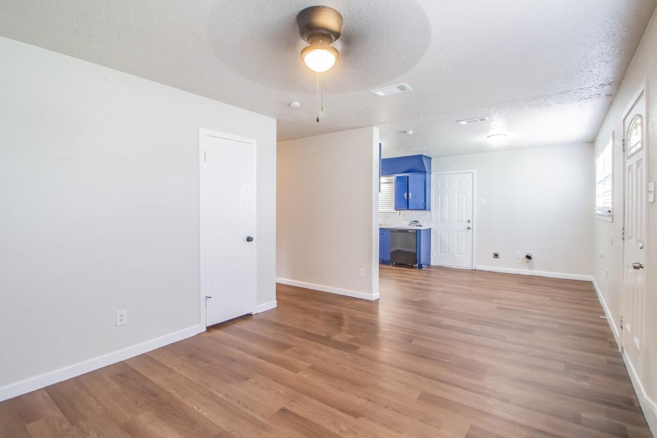 5105 39th St - Photo 6 of 18