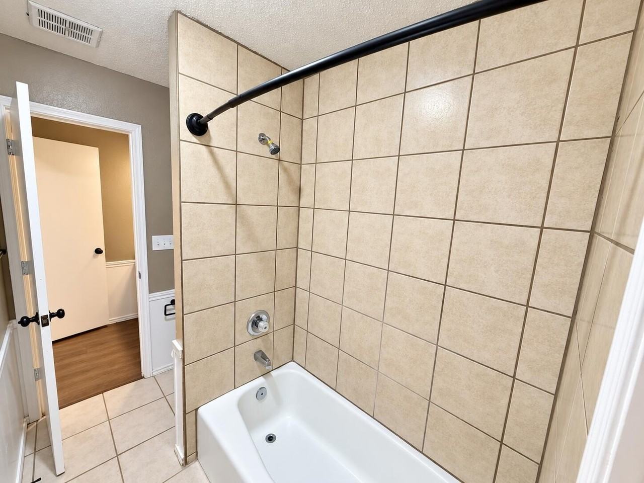 6916 Fremont Ave #A - Photo 7 of 10