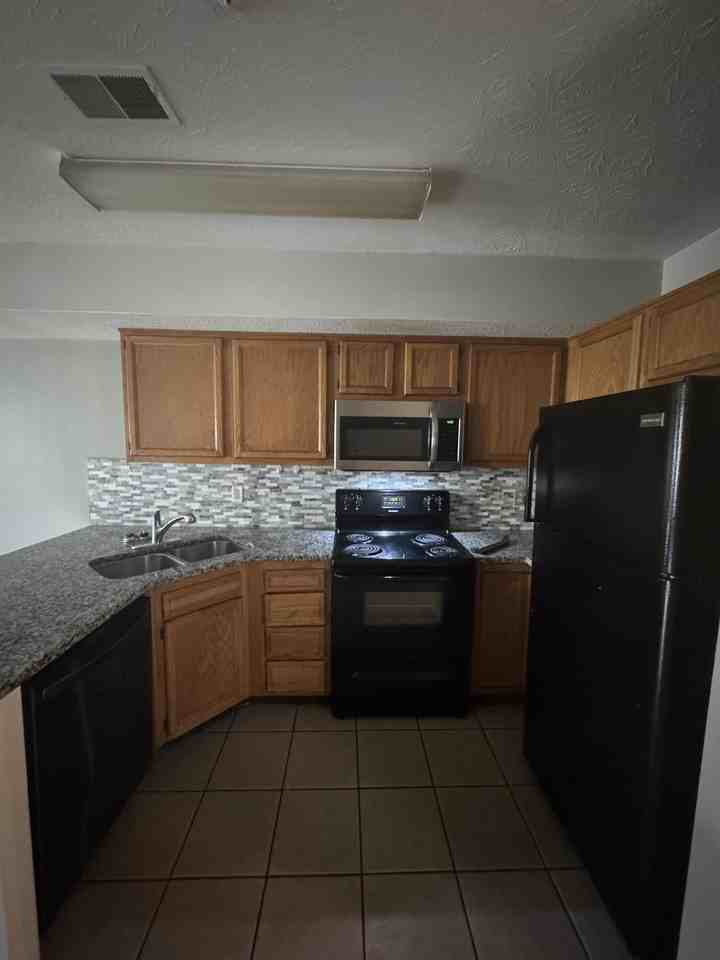 228 Mousas Way - Photo 7 of 23