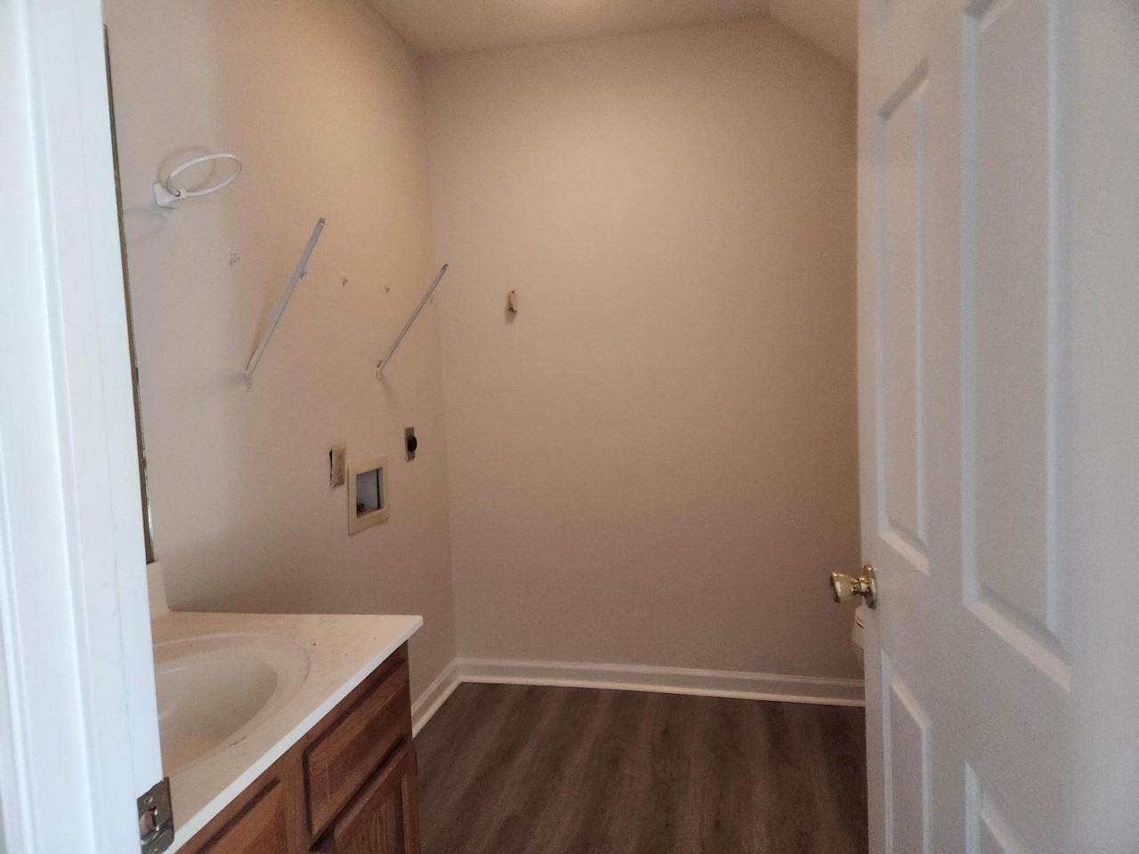 216 Shamrock Ln #5 - Photo 5 of 8