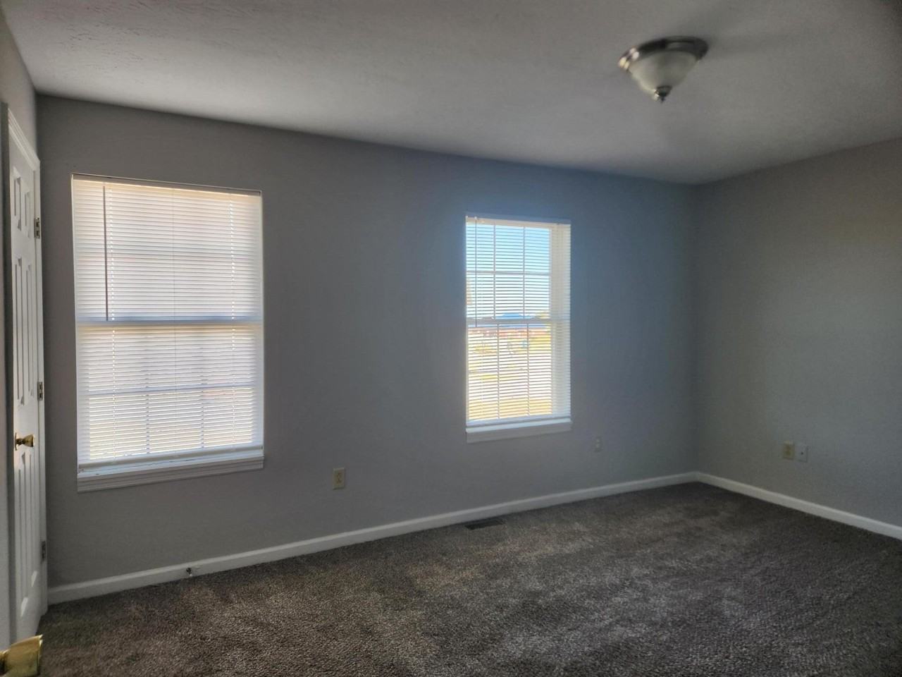 1118 Richmond Green Dr #1 - Photo 2 of 10