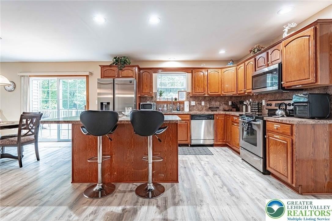 159 Winding Way - Photo 7 of 50