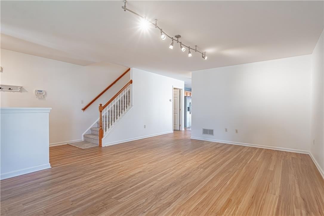 1427 Chelsea Ave - Photo 5 of 39