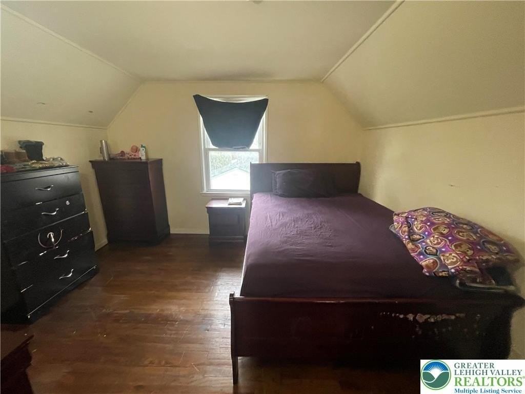 1242 S Jefferson St - Photo 7 of 11