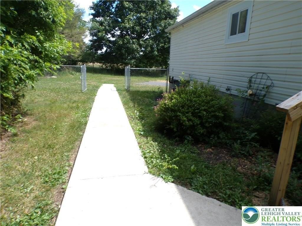 7877 Gun Club Rd - Photo 3 of 15