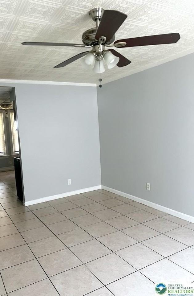 422 W Whitehall St - Photo 3 of 11