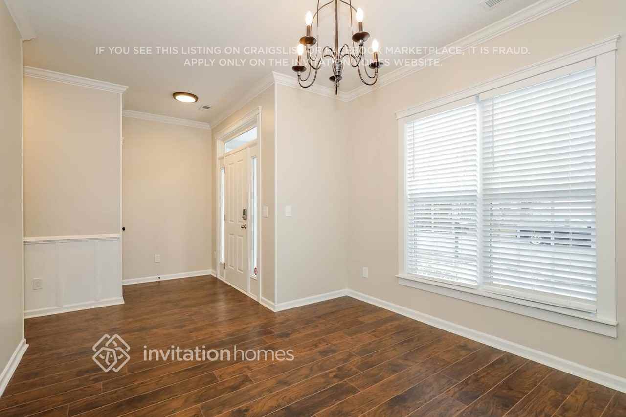 7420 Darblay St - Photo 5 of 18