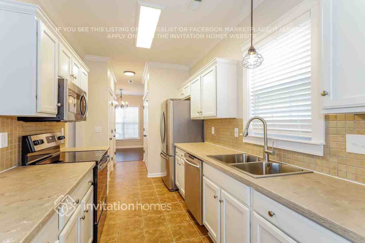 7420 Darblay St - Photo 7 of 18