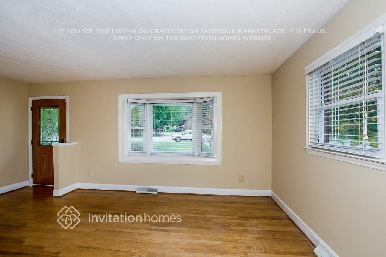 3860 Litchfield Rd - Photo 2 of 19