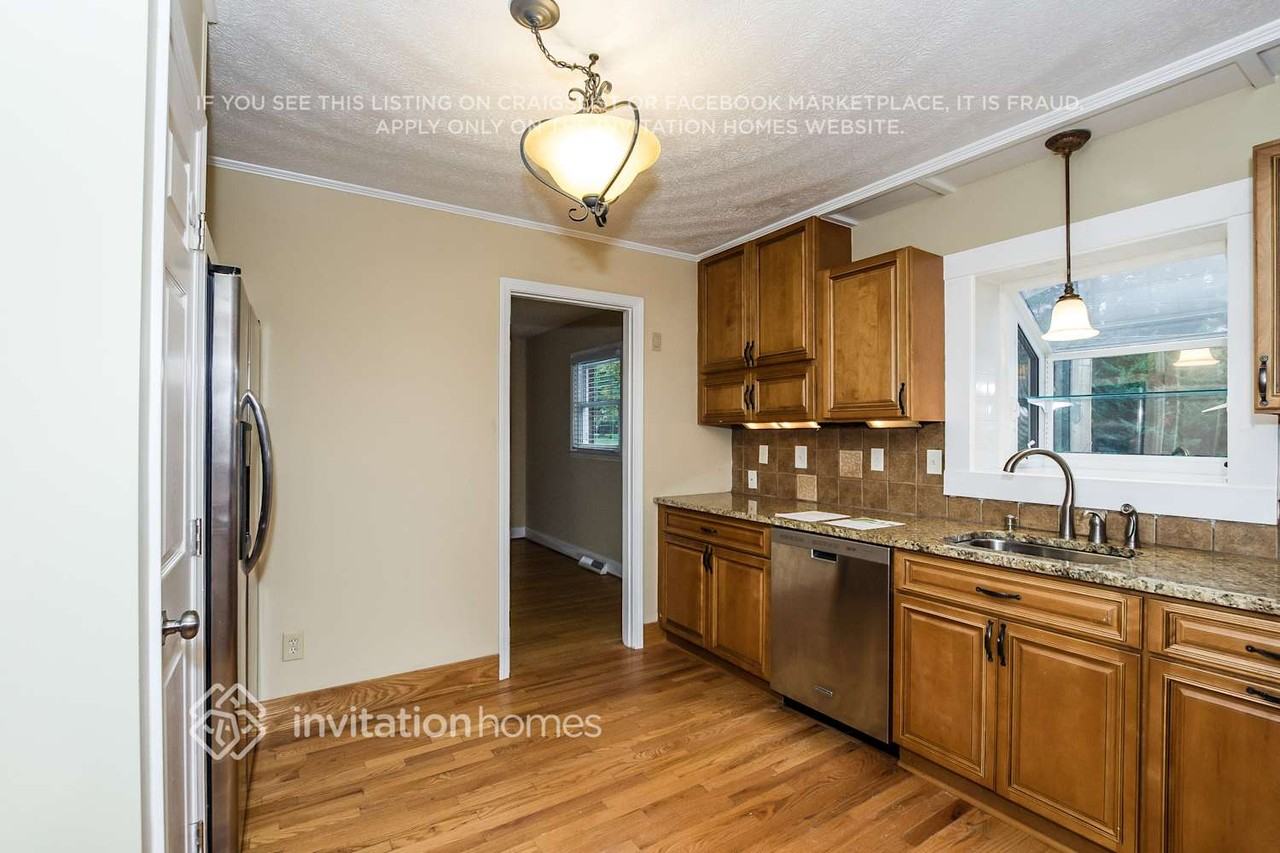 3860 Litchfield Rd - Photo 5 of 19