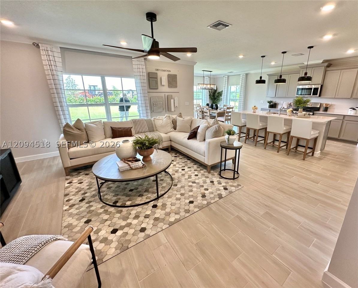 1346 Tangled Orchard Trce - Photo 3 of 35