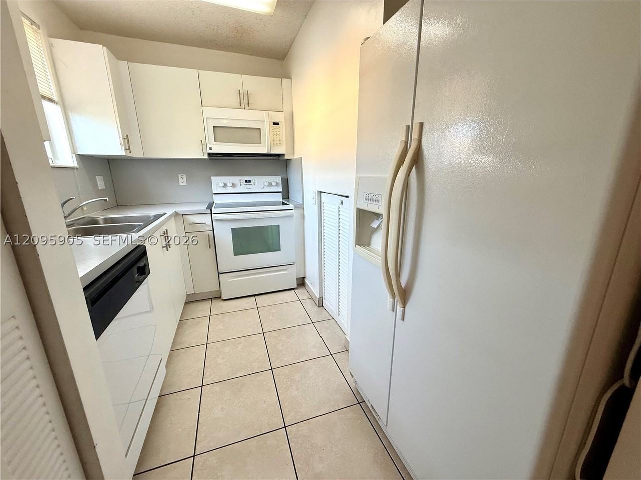 8183 Nw 8th St #C5 - Photo 4 of 13