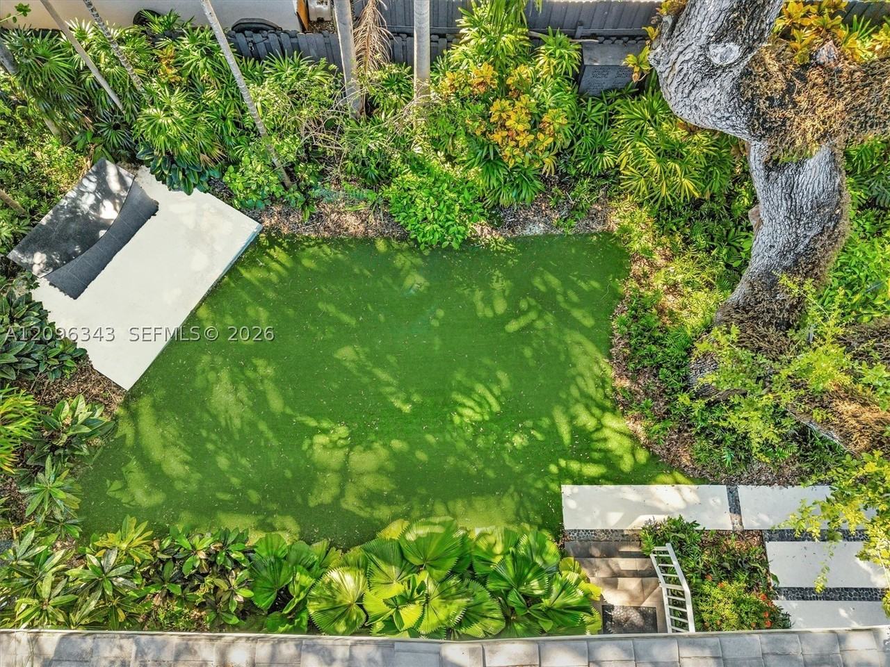 2640 Hilola St - Photo 3 of 25