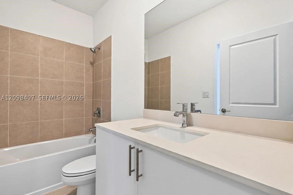 Sw 230th Ter - Photo 7 of 25