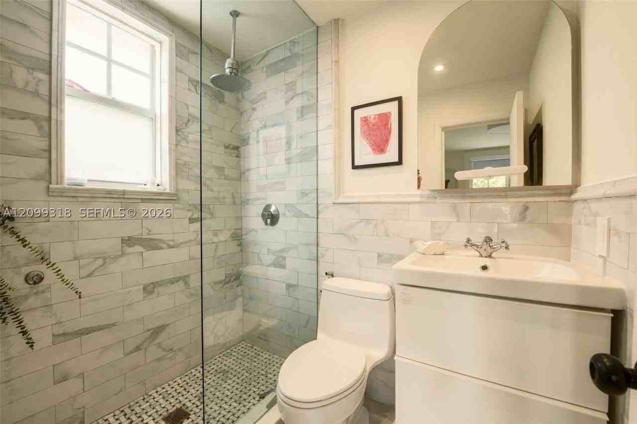 1061 Meridian Ave #2A - Photo 7 of 16