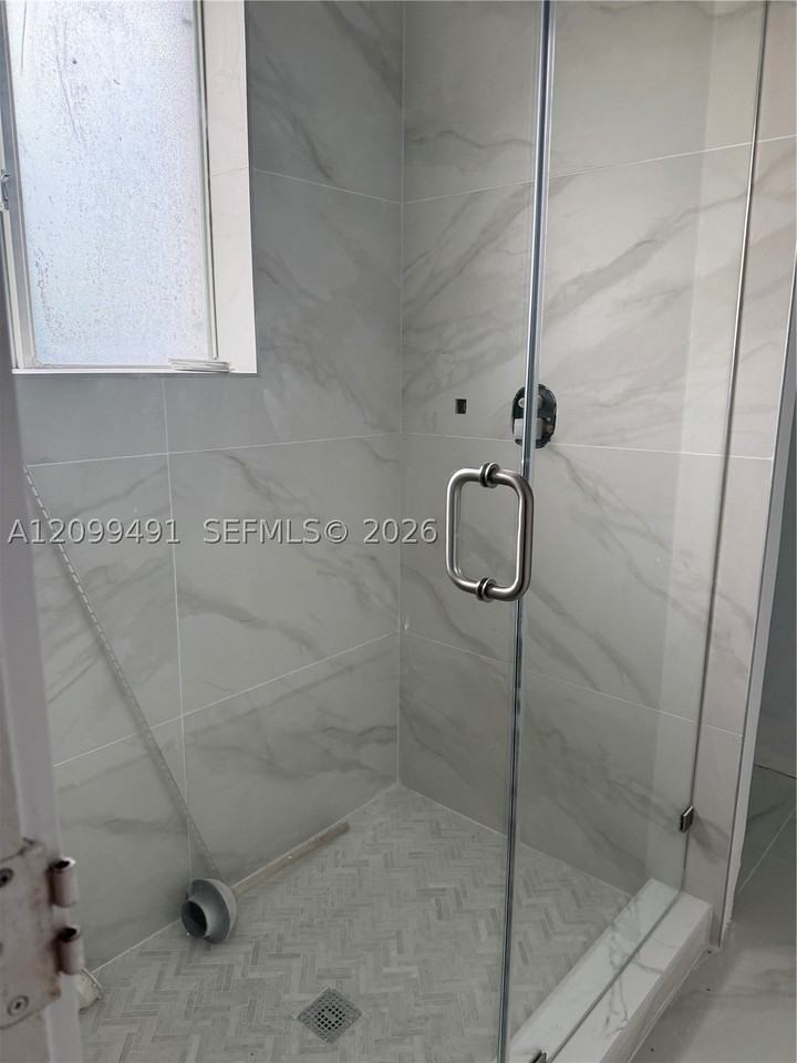7324 Sw 164th Ct - Photo 5 of 9