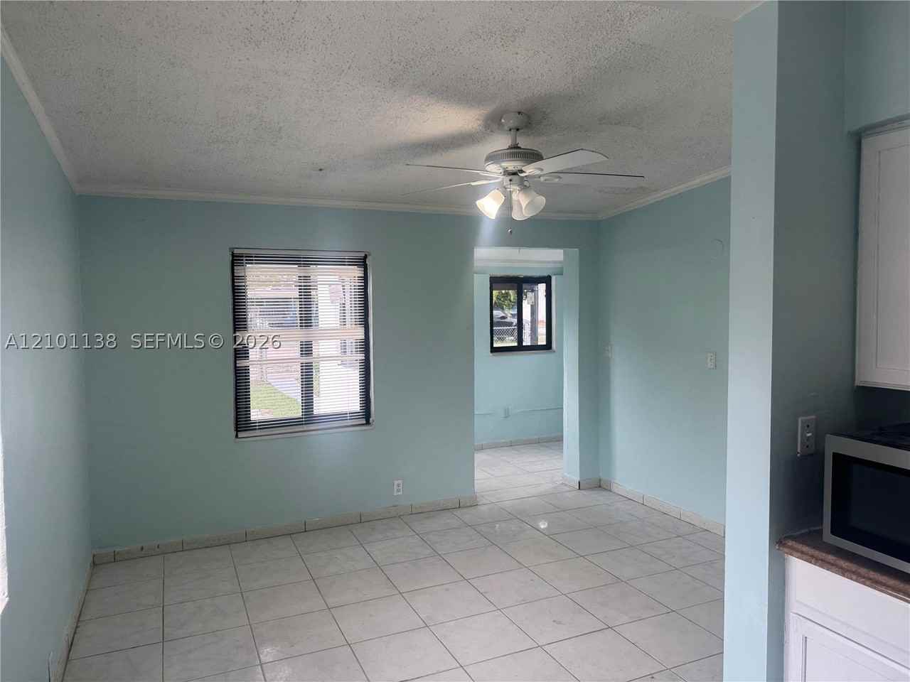 2130 Rutland St - Photo 6 of 15