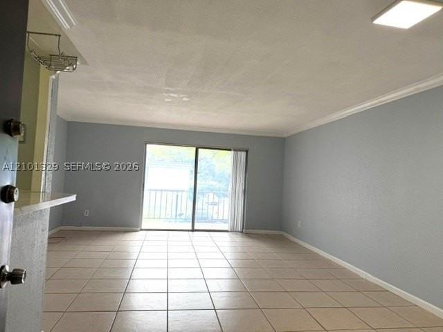 10391 N Kendall Dr #T5 - Photo 2 of 13