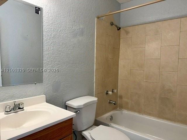 10391 N Kendall Dr #T5 - Photo 5 of 13