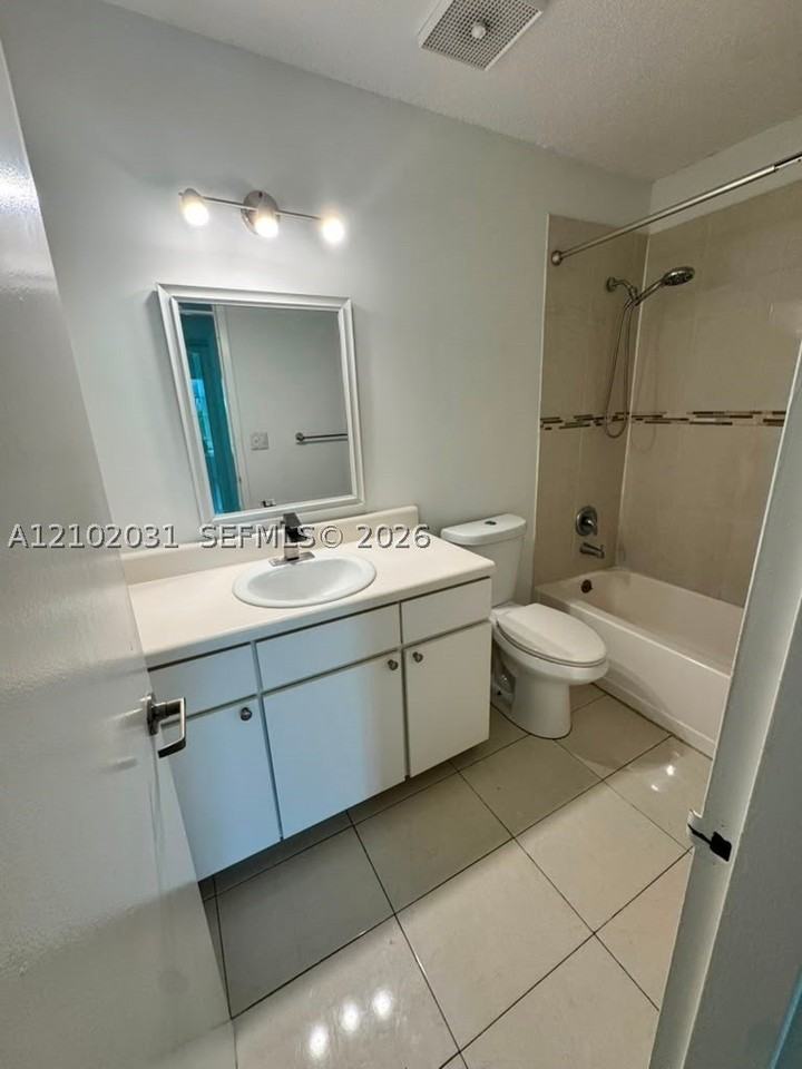4900 Nw 79th Ave #206 - Photo 7 of 14