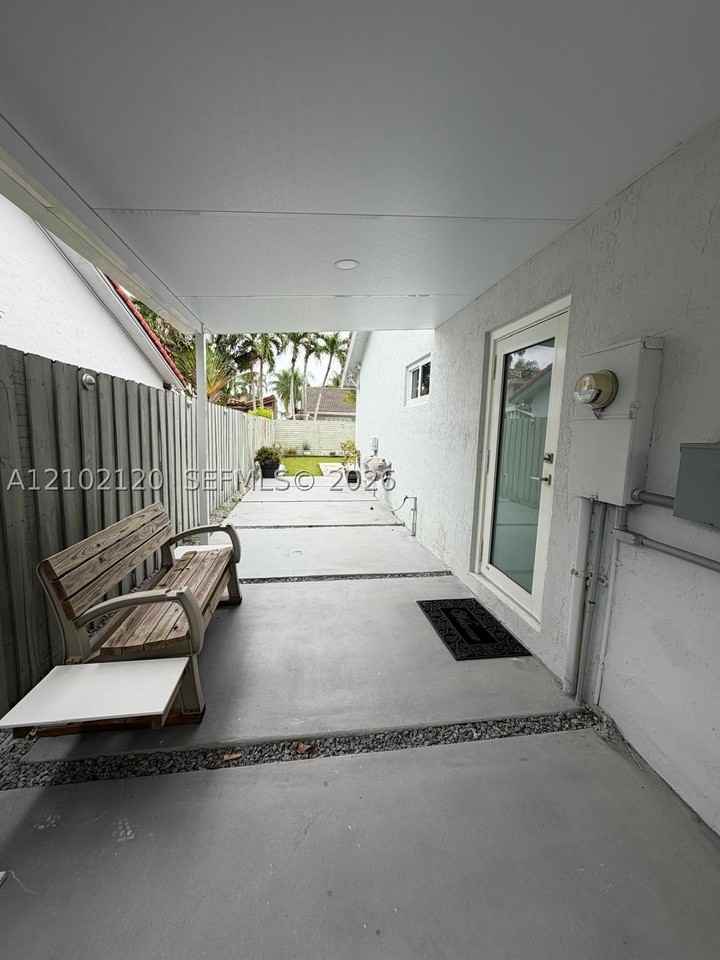 15821 Sw 141st Ct #1 - Photo 4 of 24
