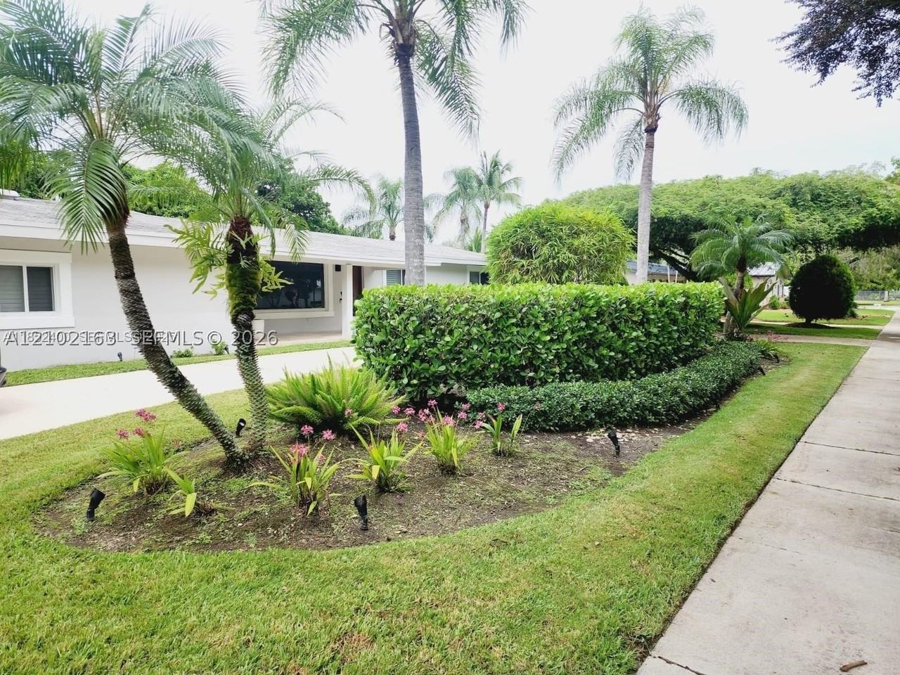 7425 Sw 128th St - Photo 2 of 24