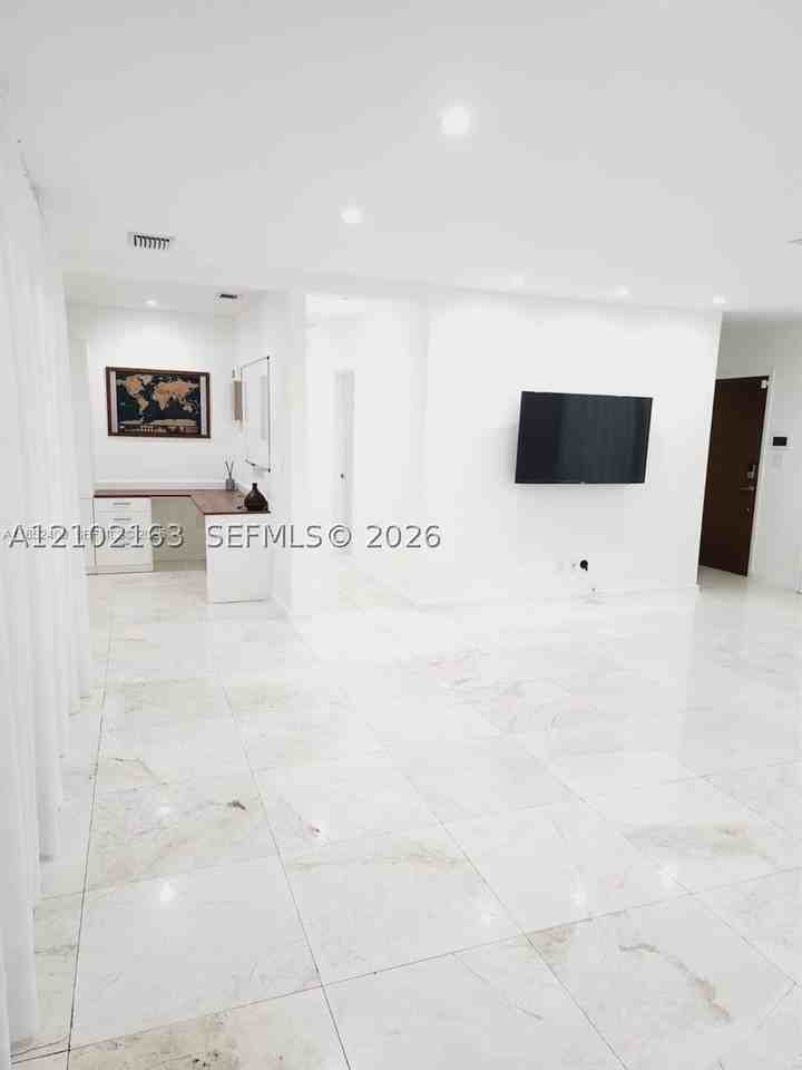7425 Sw 128th St - Photo 5 of 24