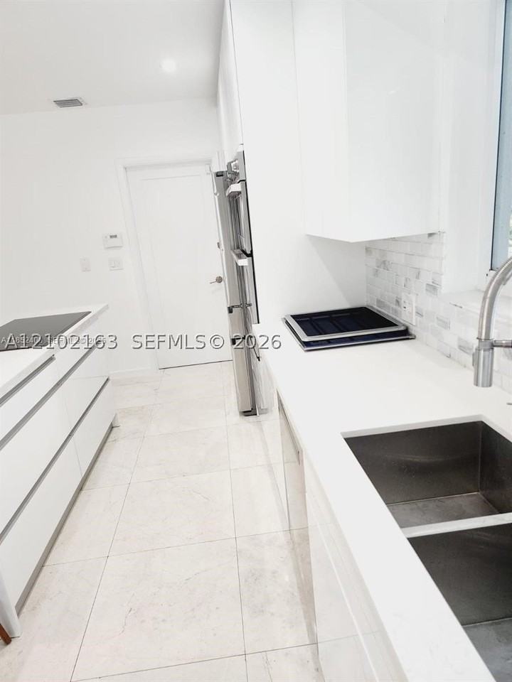 7425 Sw 128th St - Photo 7 of 24