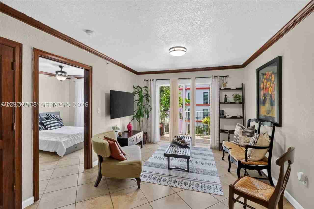 1060 Nw 7th St #205 - Photo 7 of 22