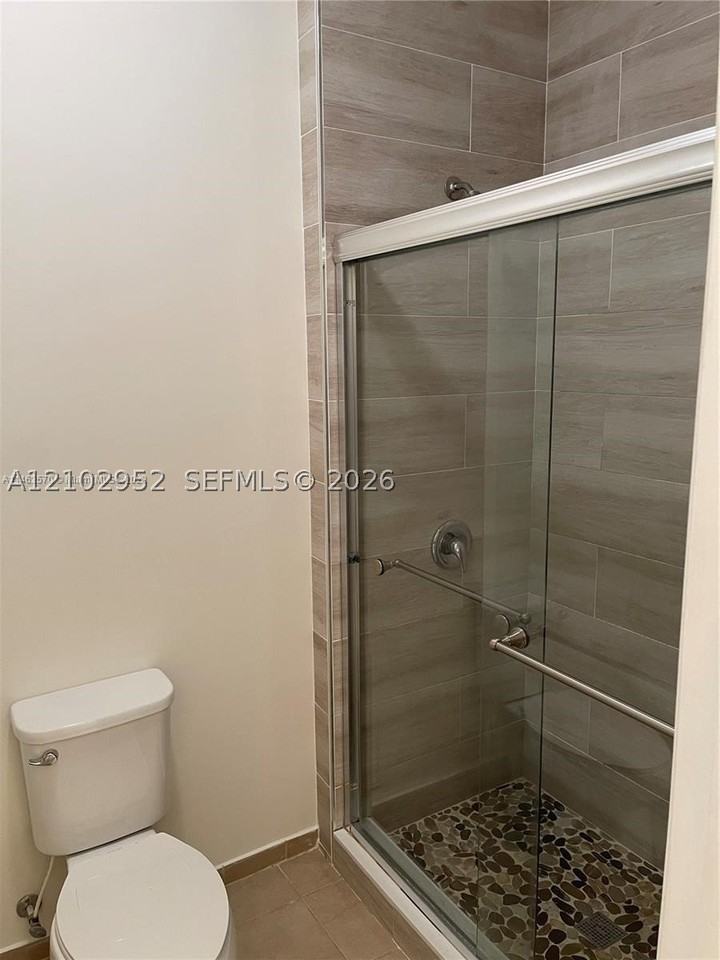 15382 Sw 173rd Ln #15382 - Photo 4 of 18