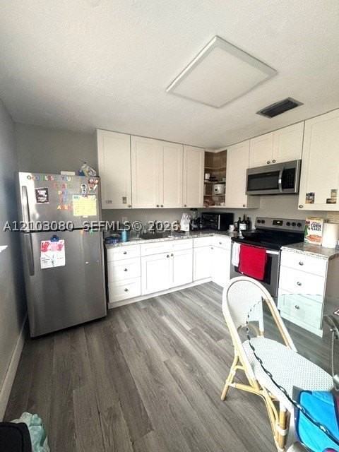 1709 Shenandoah St #B - Photo 6 of 13