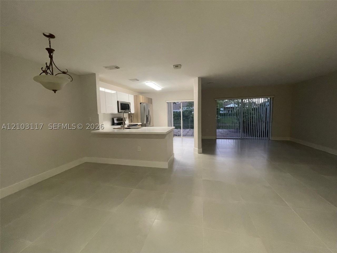 16304 Sw 75th St - Photo 4 of 22