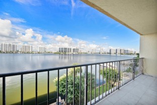 17878 N Bay Rd #405 - Photo 1 of 1