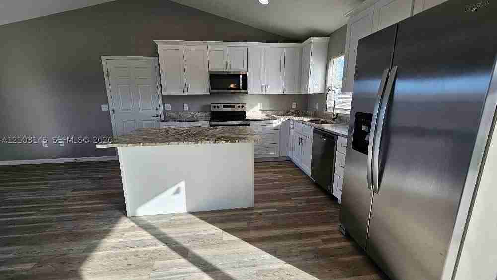 4868 Sw 131st Pl #0 - Photo 5 of 23