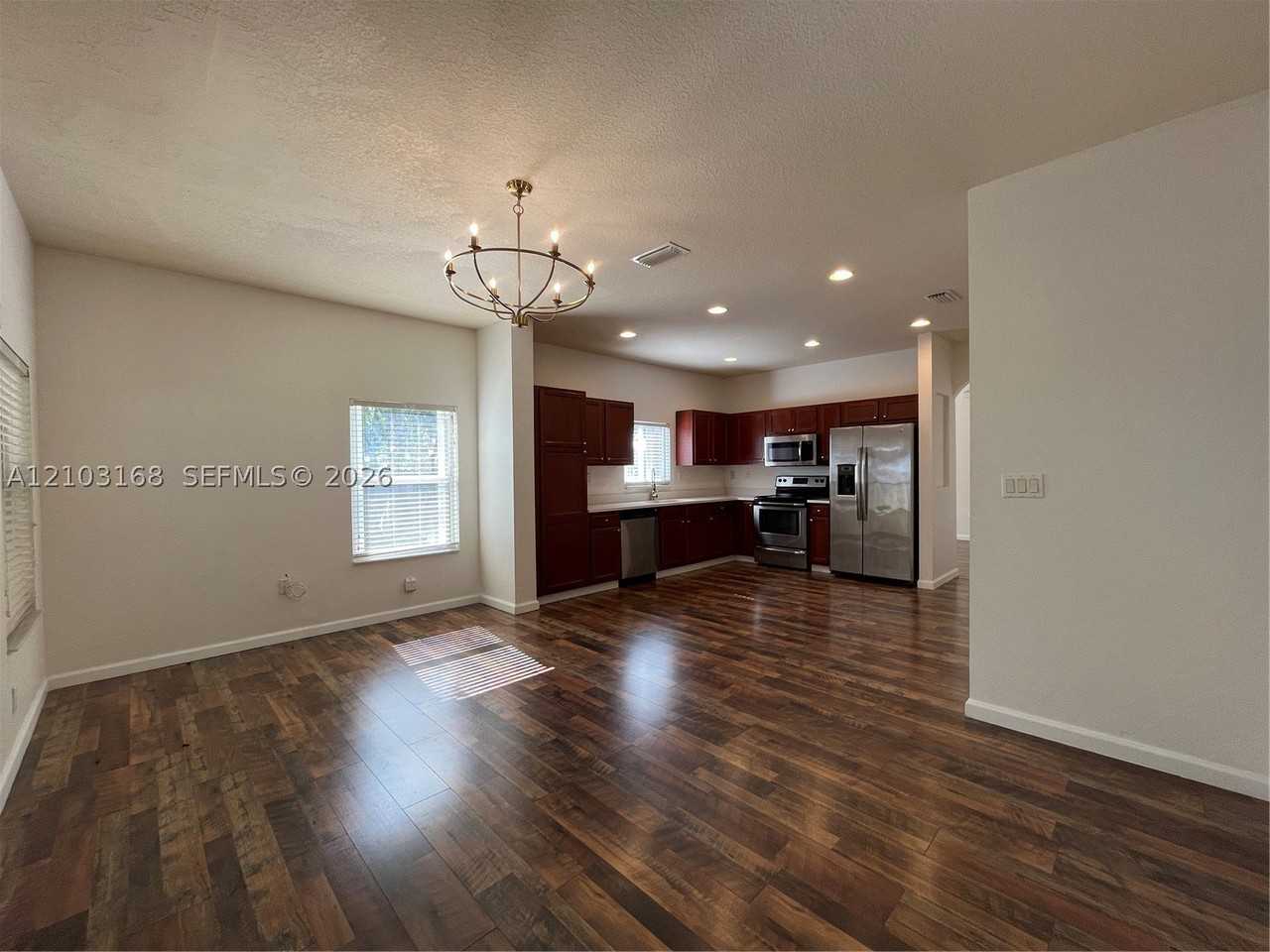 3096 Nw 29th Ct - Photo 2 of 25