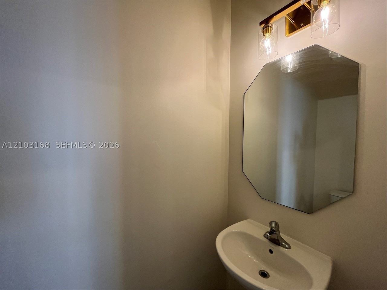 3096 Nw 29th Ct - Photo 7 of 25