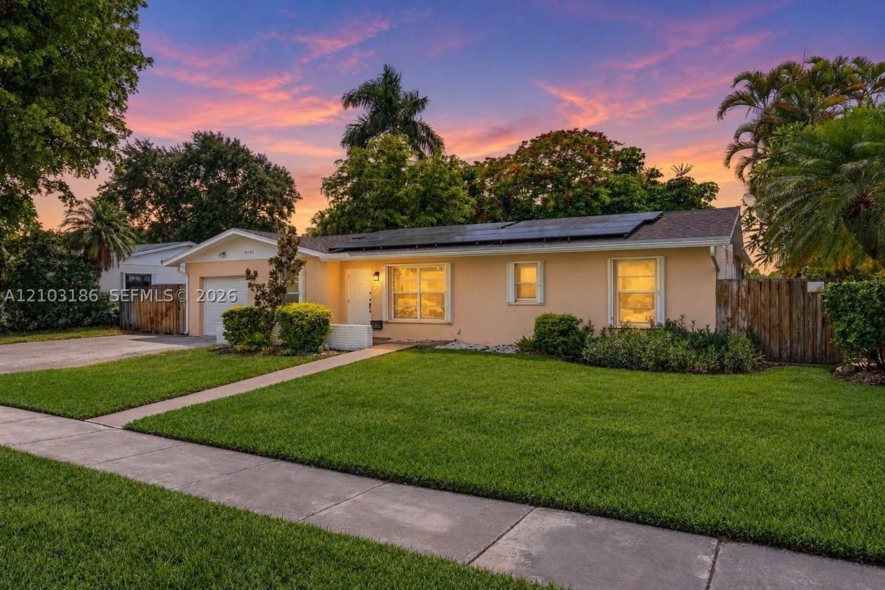 18103 Sw 93rd Ave - Photo 4 of 45