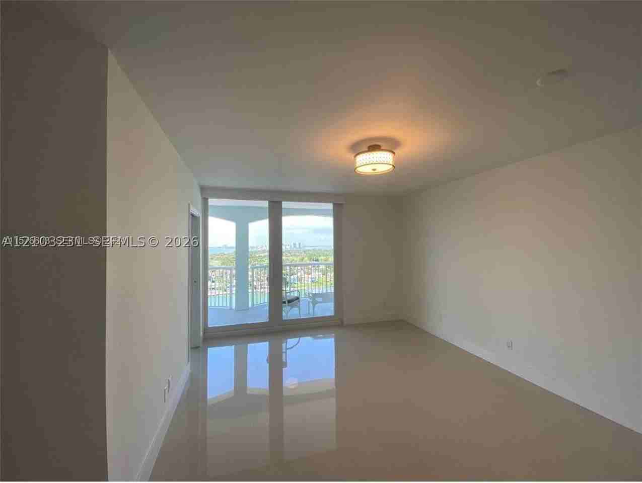 5401 Collins Ave #1229 - Photo 5 of 40