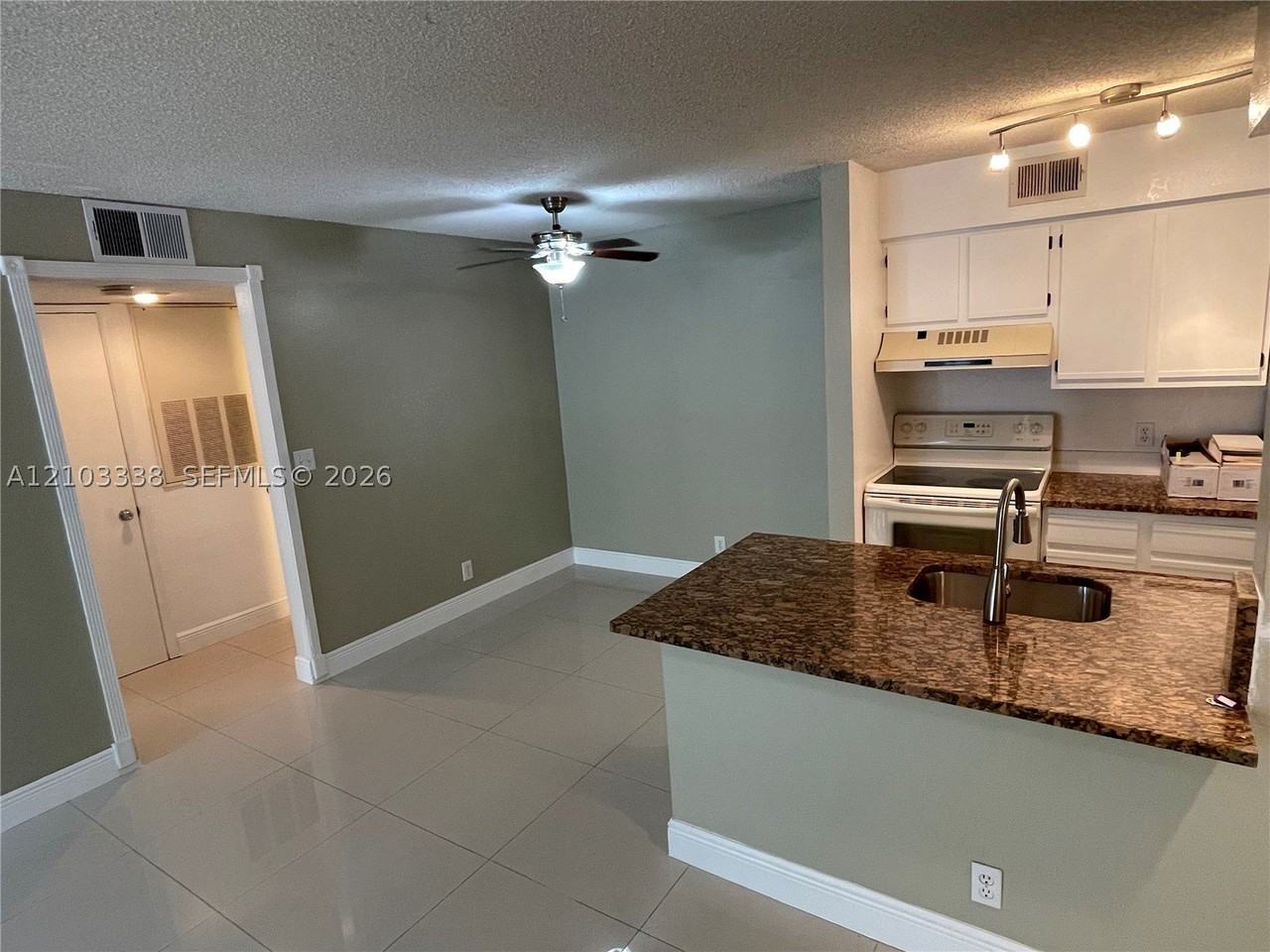 2826 S University Dr #3101 - Photo 5 of 28