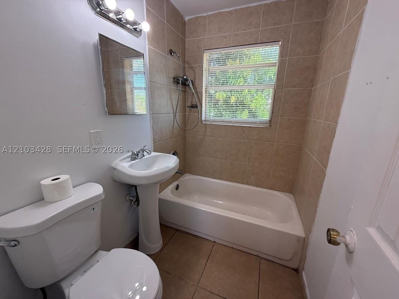 1218 W 25th St - Photo 7 of 10